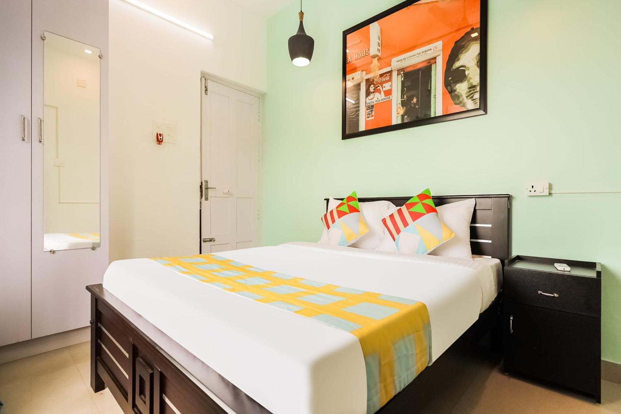Hotel O Kc Arcade Kochi Bagian luar foto